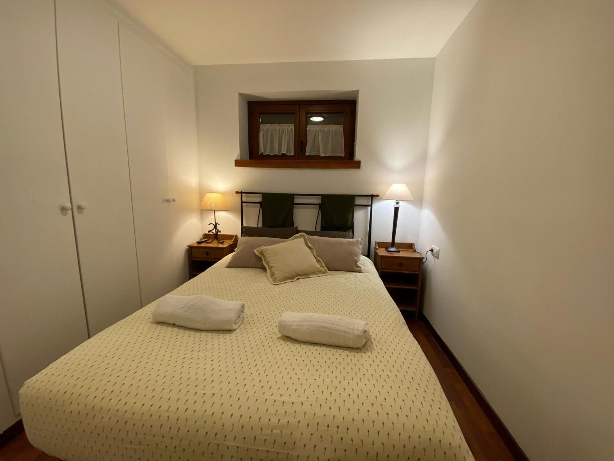 Luxury House Valencia D'Aneu Apartment ภายนอก รูปภาพ