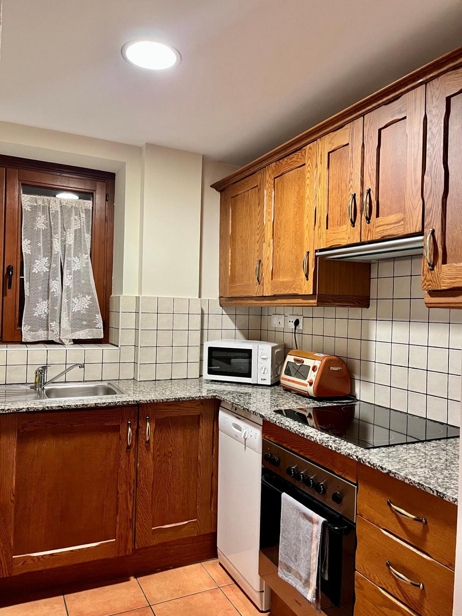Luxury House Valencia D'Aneu Apartment ภายนอก รูปภาพ