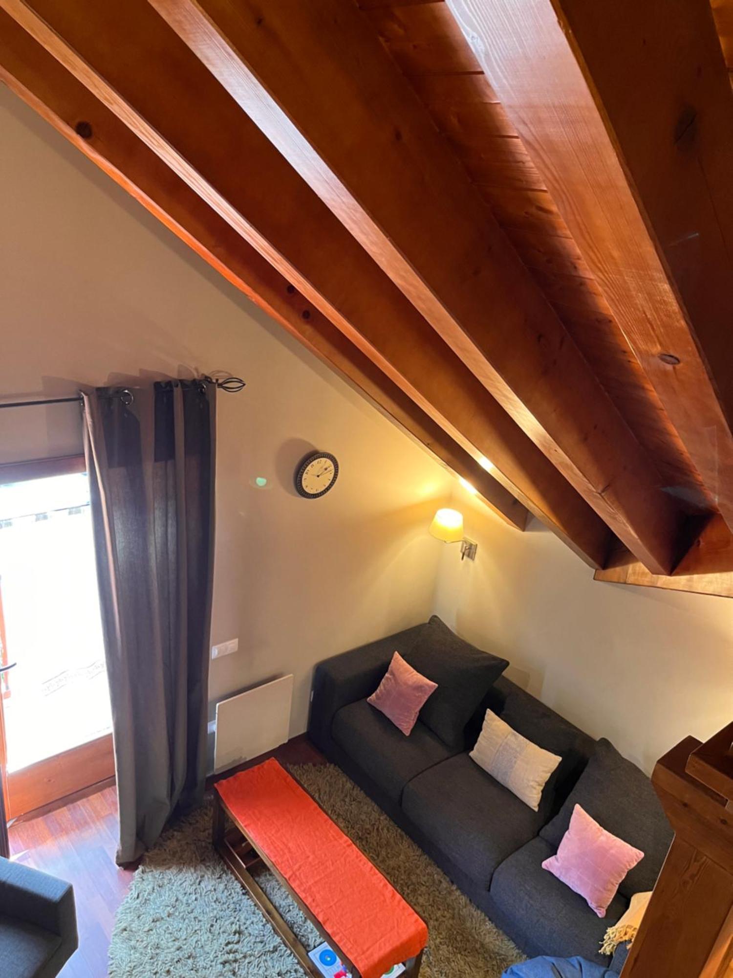 Luxury House Valencia D'Aneu Apartment ภายนอก รูปภาพ